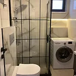 Rose 7 Apartment *